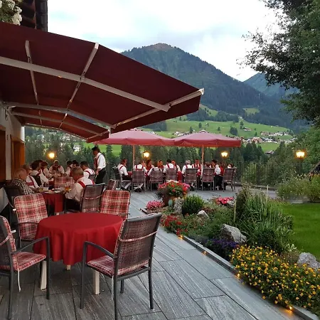 Hotel Bellevue Riezlern